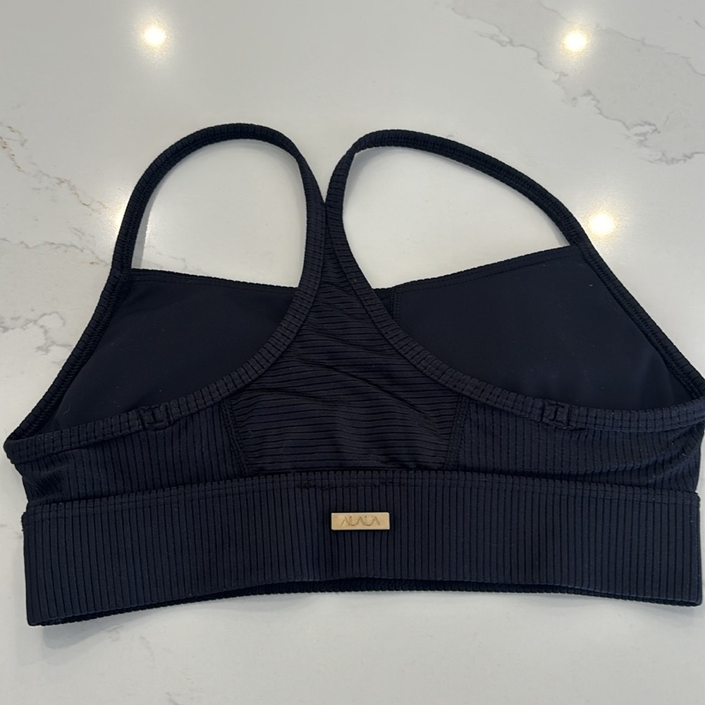 ALALA Raya Ribbed Sports Bra - Picture 7 of 10